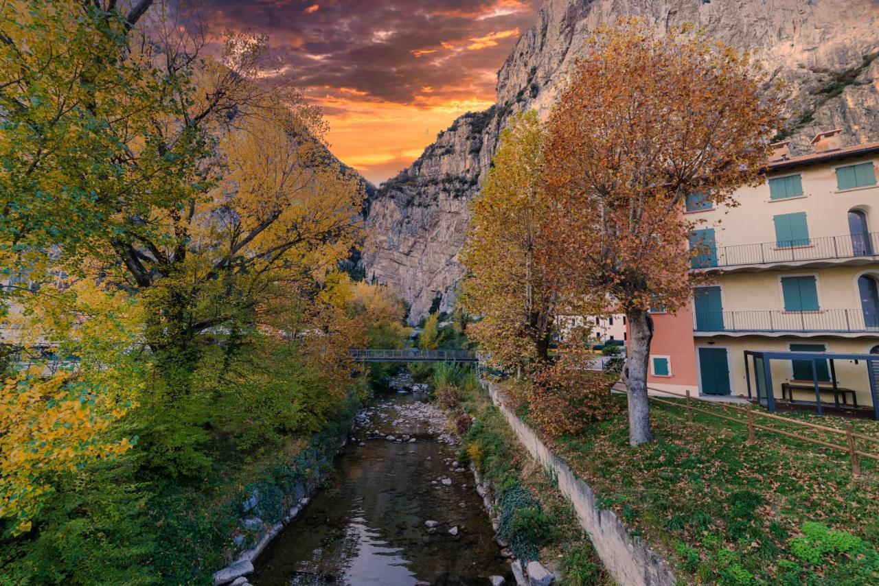 Dv Garda Suite Campione del Garda Exterior foto