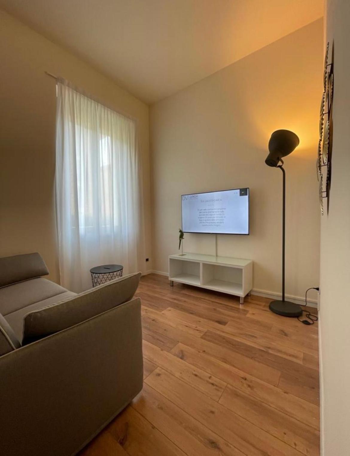 Dv Garda Suite Campione del Garda Exterior foto